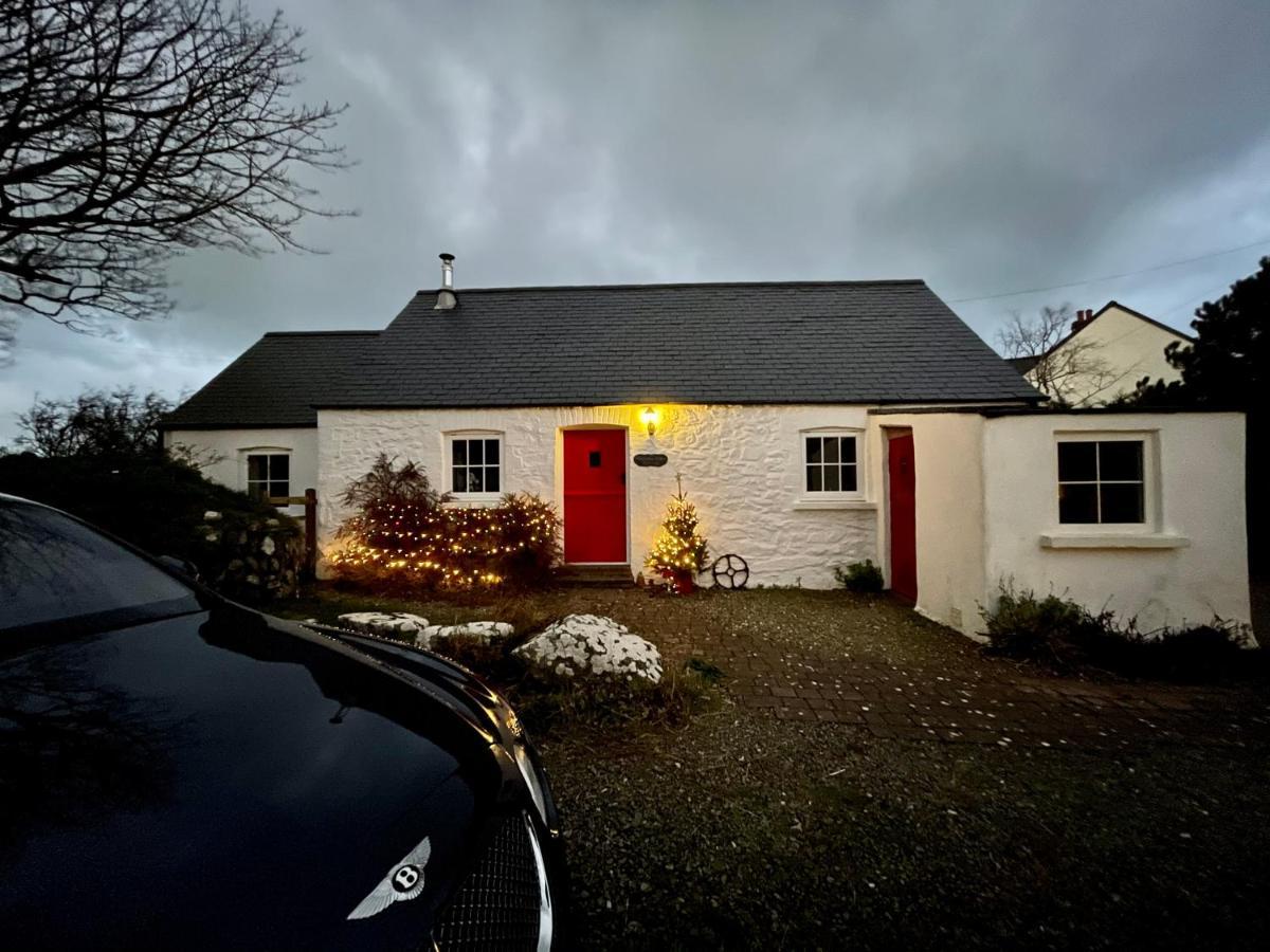The Dairy @ Trefechan Wen Goodwick Esterno foto
