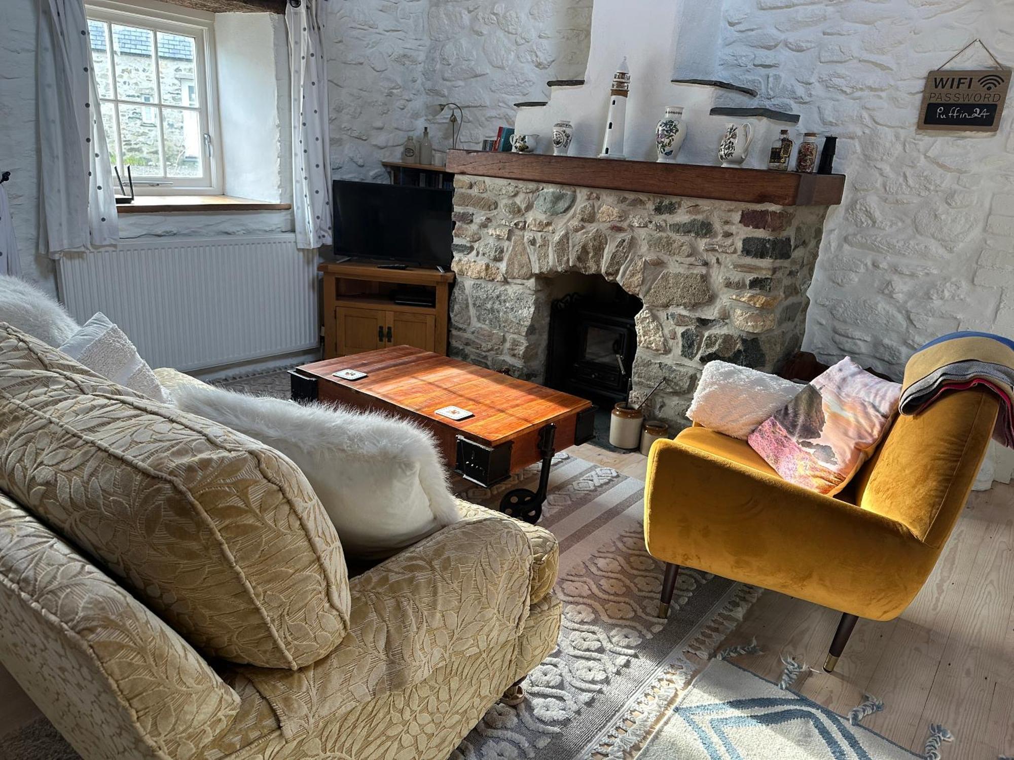 The Dairy @ Trefechan Wen Goodwick Esterno foto